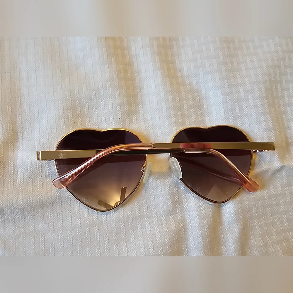 Women's Round Sunglasses with Pink Lenses and Gold Frame